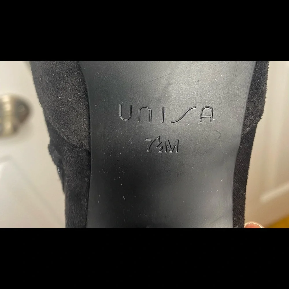 Booties - Picture 3 of 4